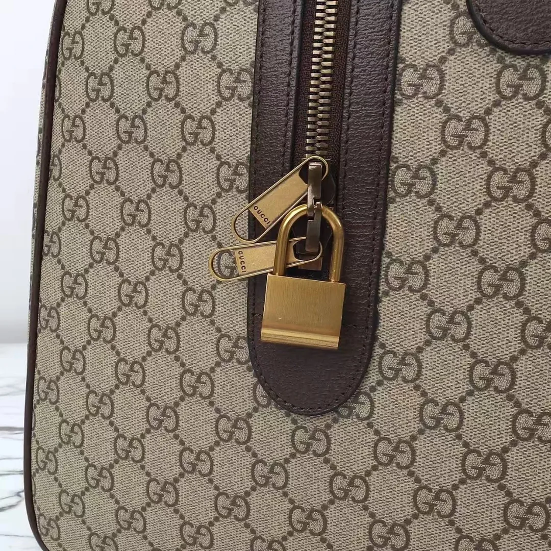 Gucci Leather Shoulder Bag — QC