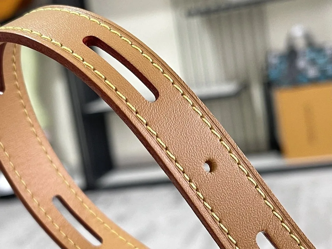 Louis Vuitton Monogram Shoulder Bag — Photo 14