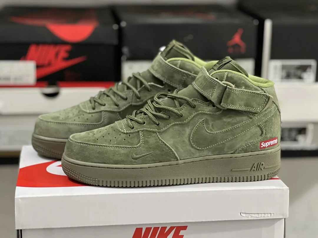 Air Jordan 1 Box Logo — Photo 9