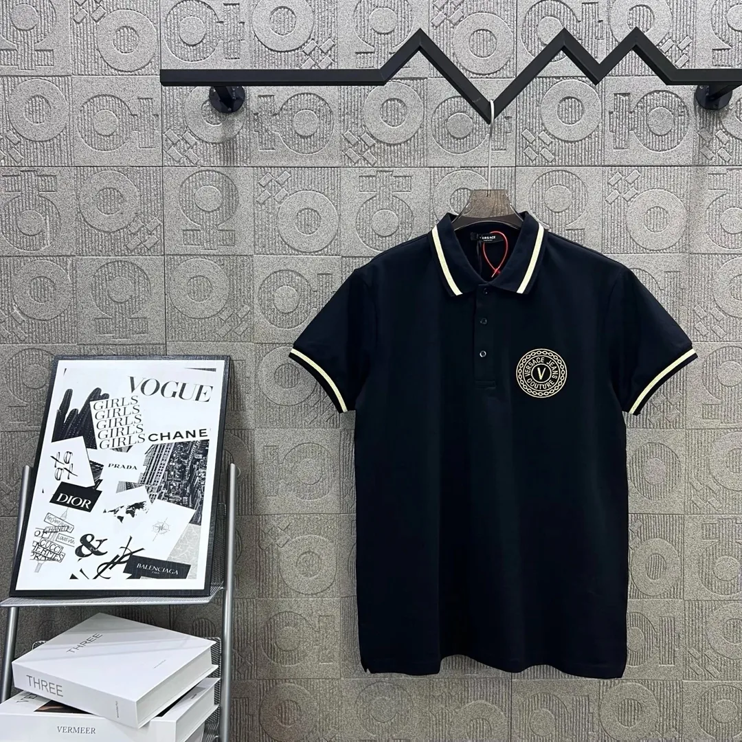 Versace Short-Sleeve Tee — Photo 13