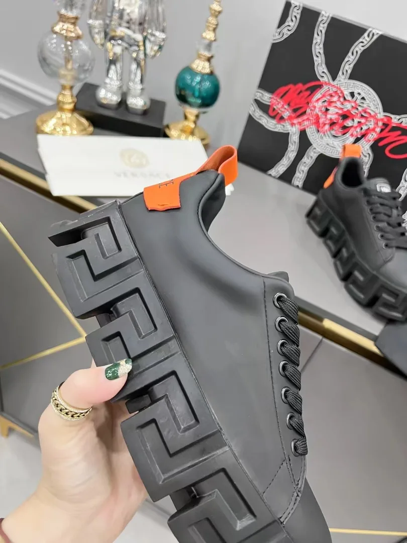 Versace Greca Labyrinth Low-Top — Photo 11