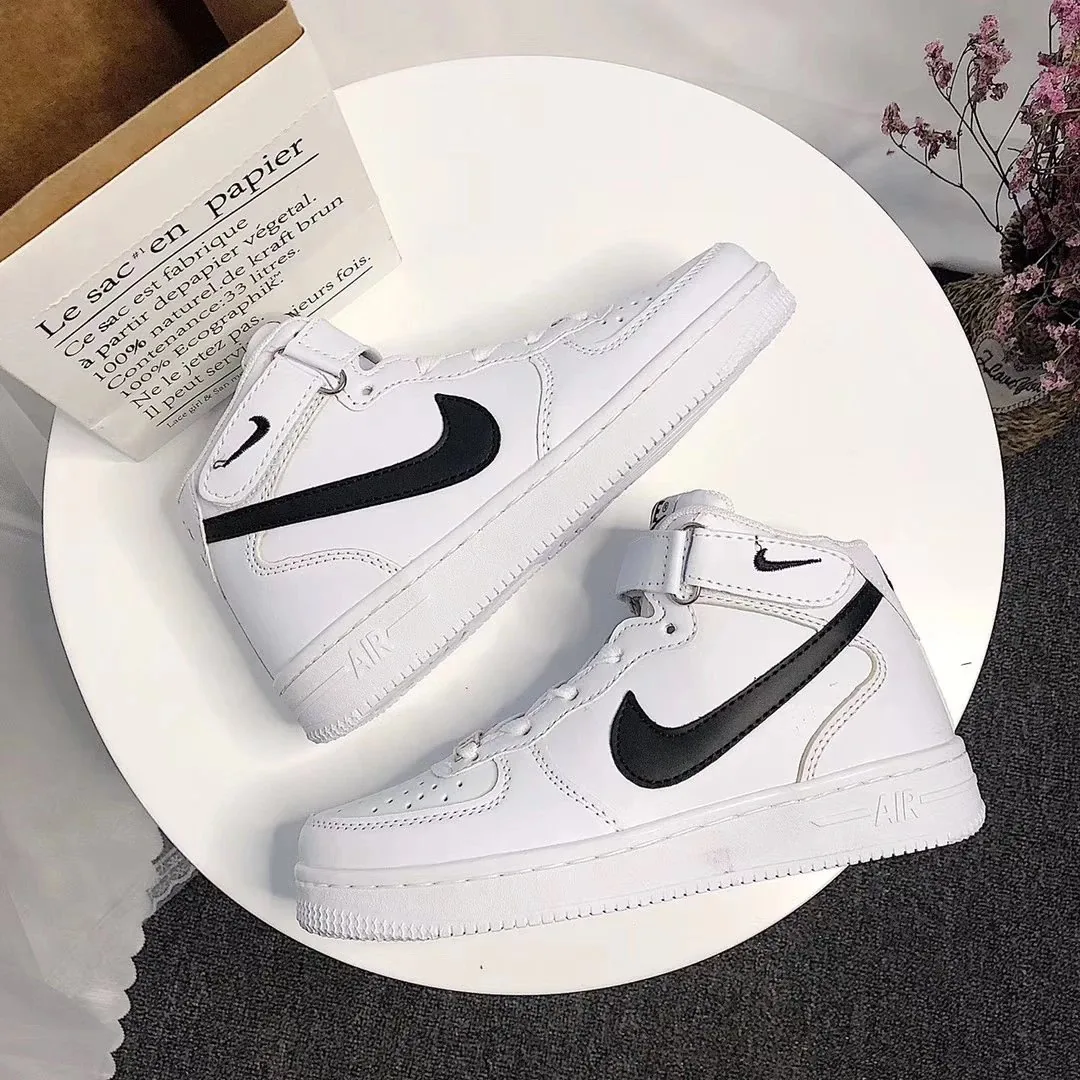 Nike Air Force 1 White — QC