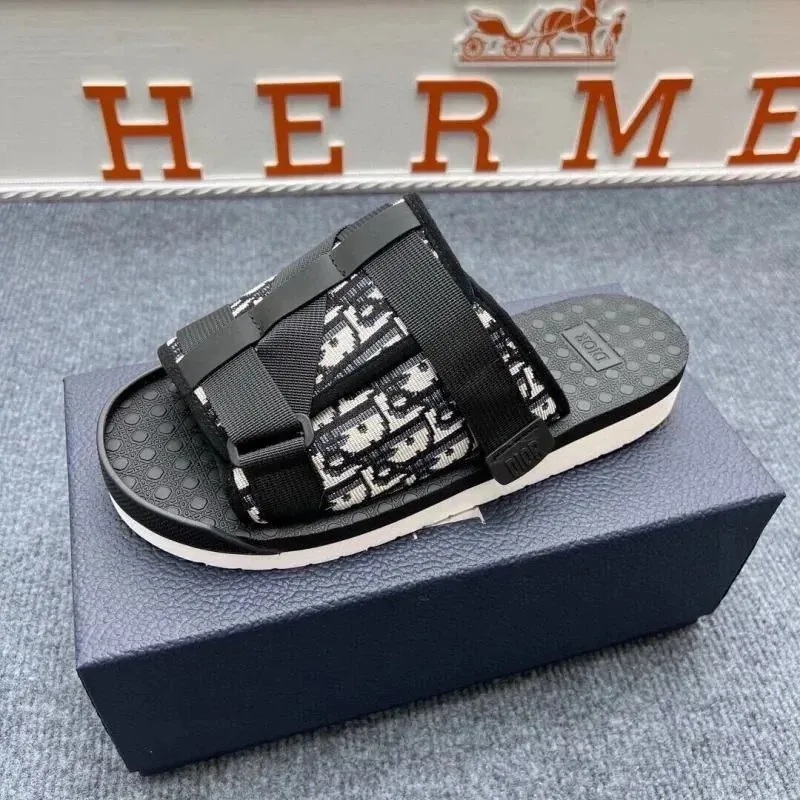 Dior Slides — Photo 4