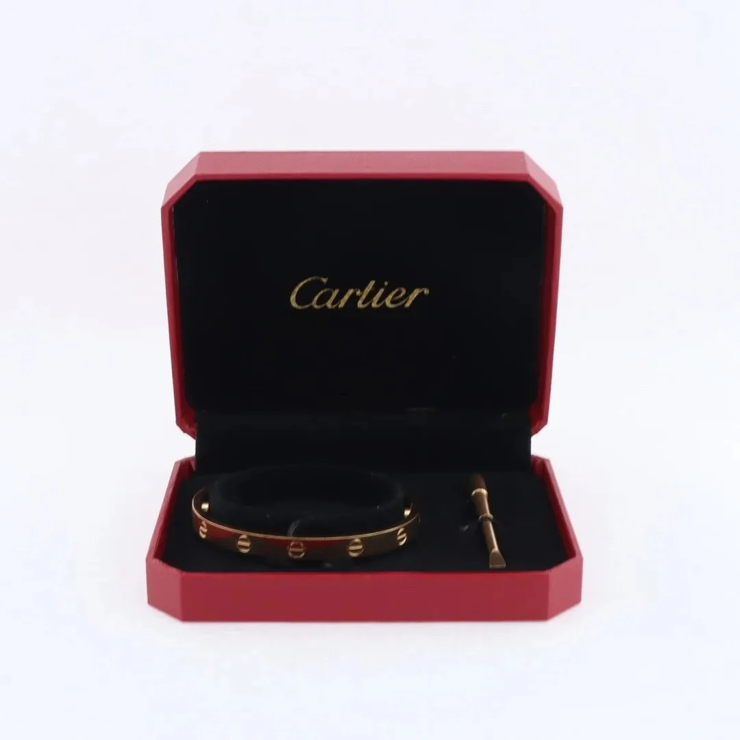 Cartier Love Bracelet — Photo 14