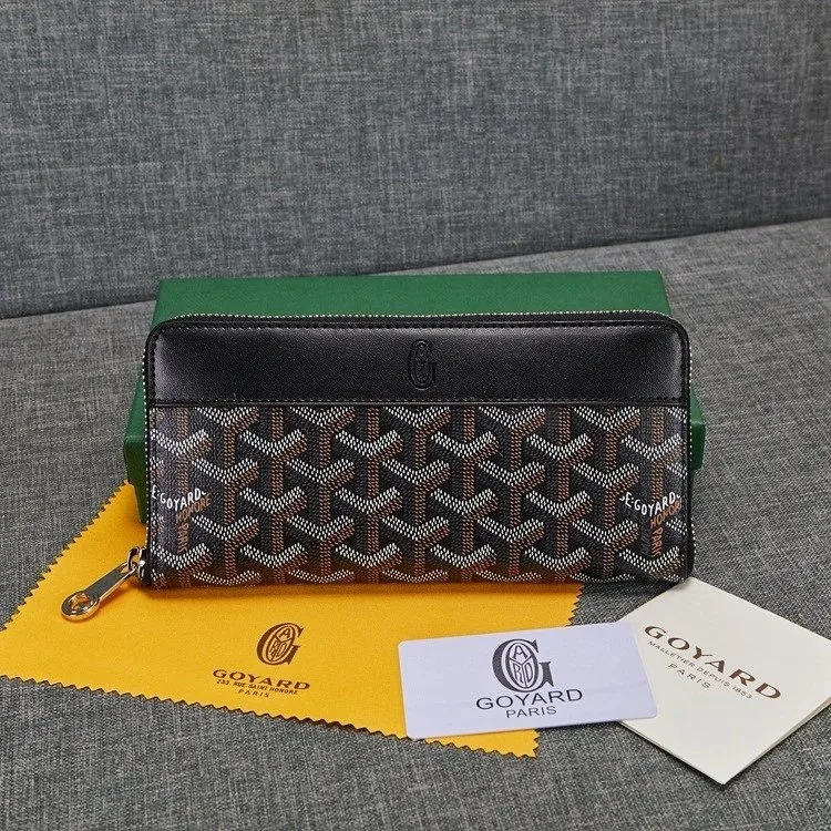 Goyard Leather Long Wallet — photo 4