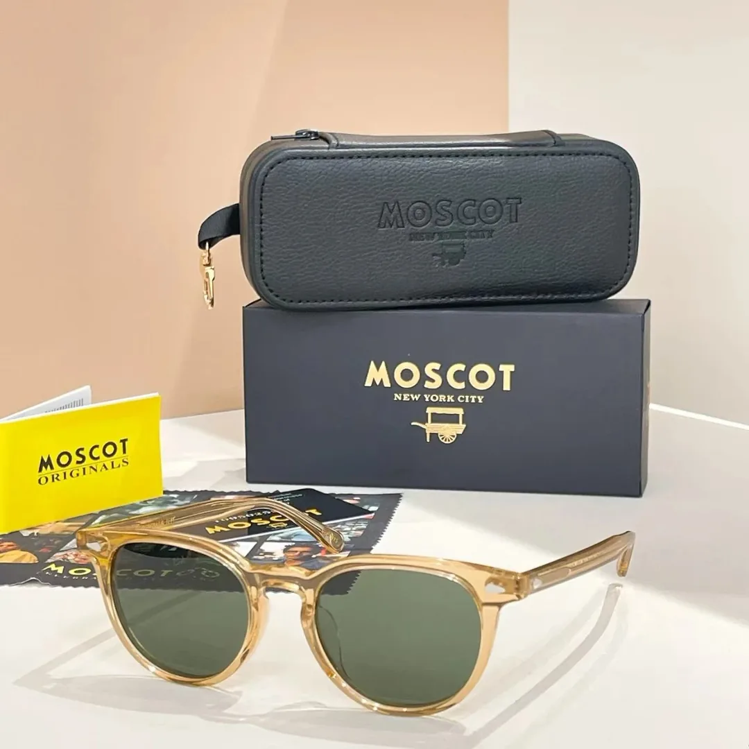 Moschino Accessory — Photo 11