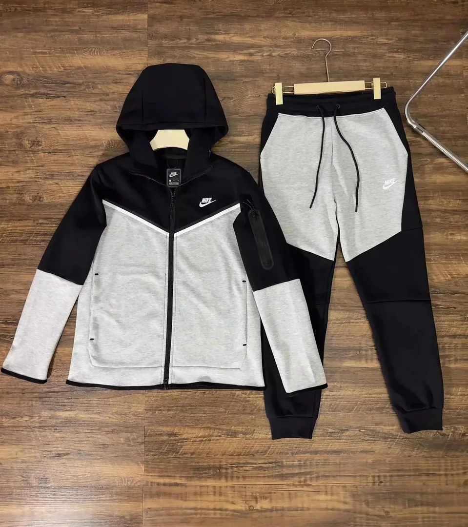 Nike Tech Fleece Set — photo 10