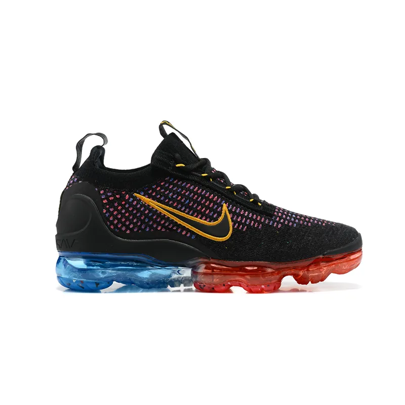 Nike Air VaporMax Flyknit 2021 Trainers — Photo 11