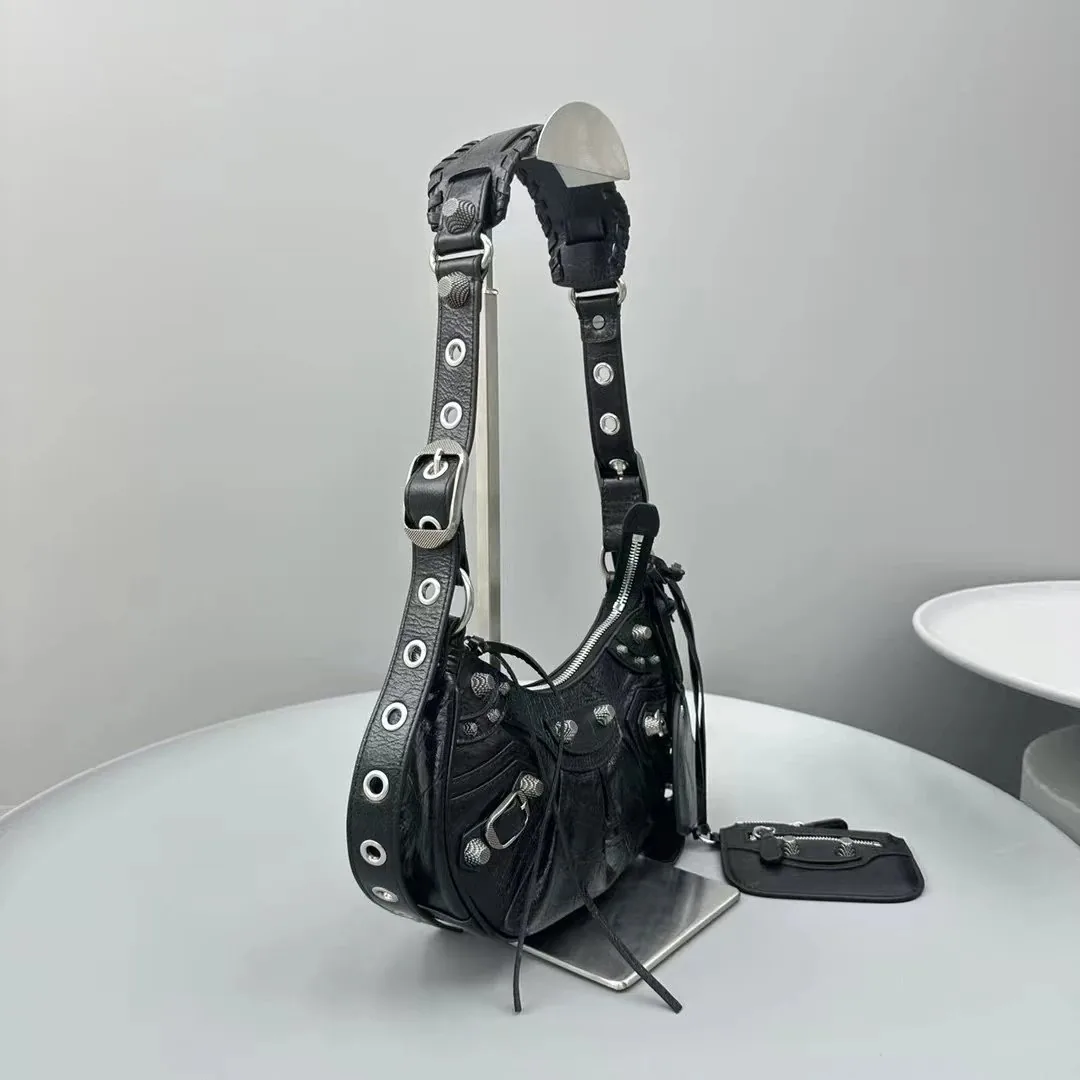 Balenciaga Leather Shoulder Bag — Photo 2