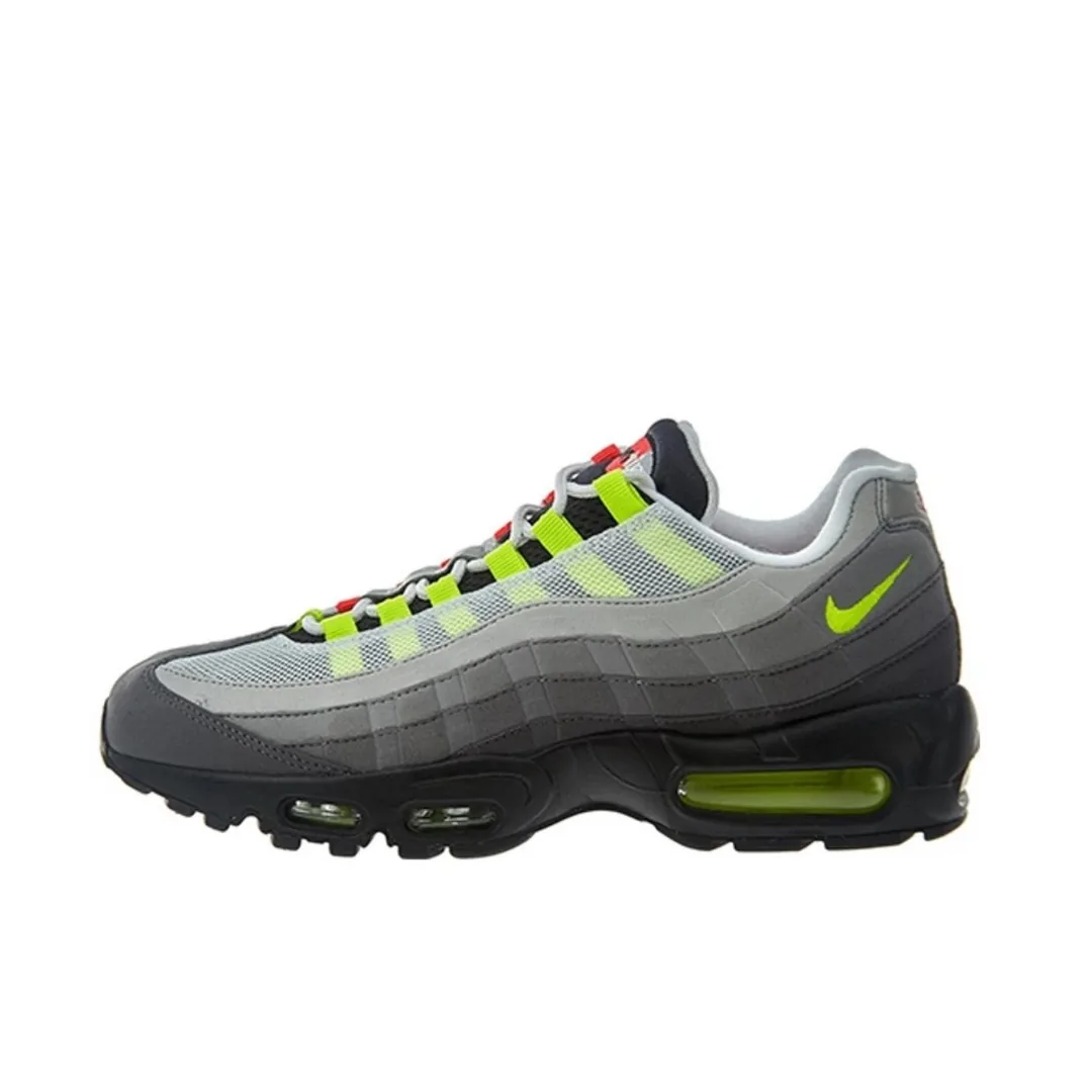 White Nike Air Max 95 — QC
