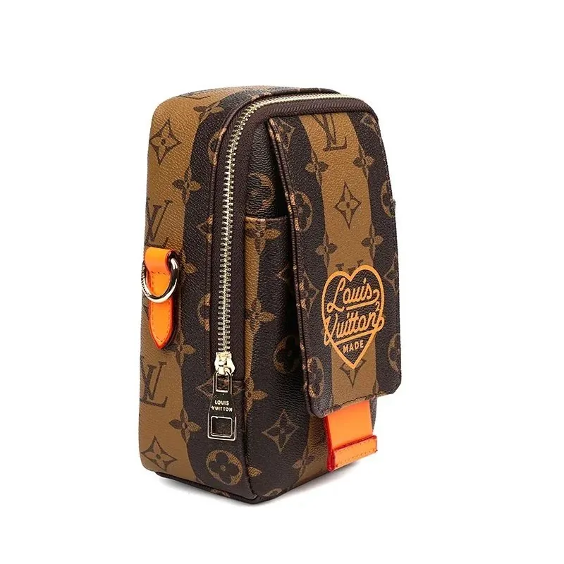 Louis Vuitton Women's Bag — Photo 11