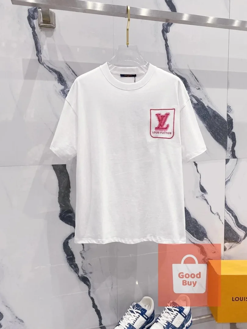 Louis Vuitton Monogram Print T-Shirt Collection — Photo 9