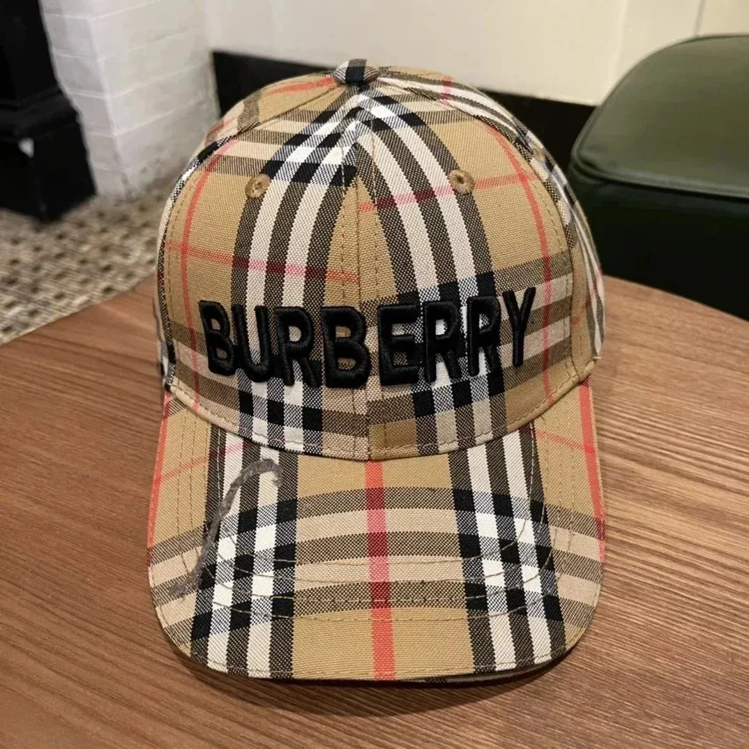 Burberry Vintage Check Baseball Cap — QC