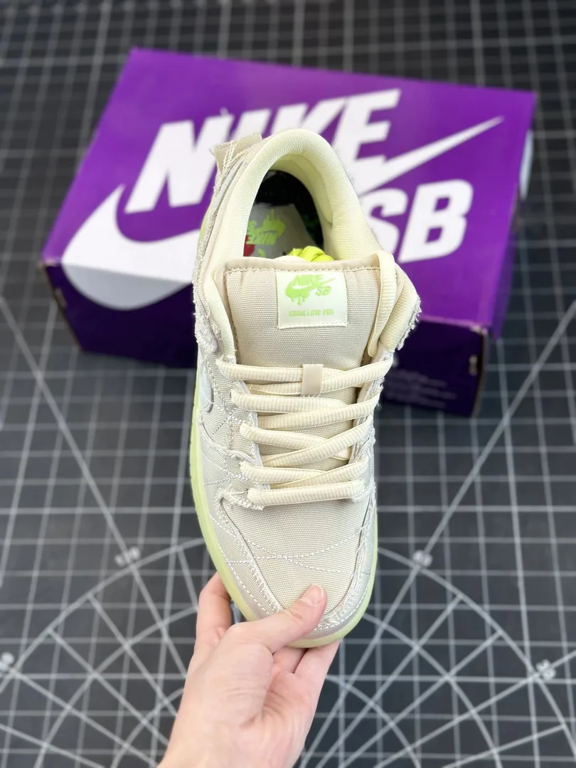 Nike SB Dunk Low Mary — photo 2