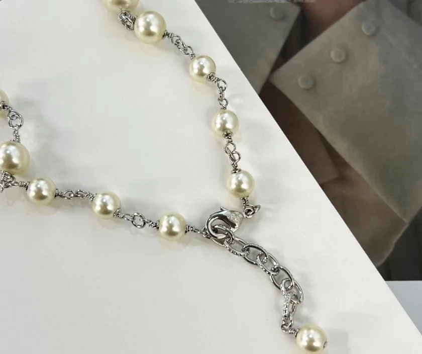 Pearl Necklace Sweater Chain — Photo 7