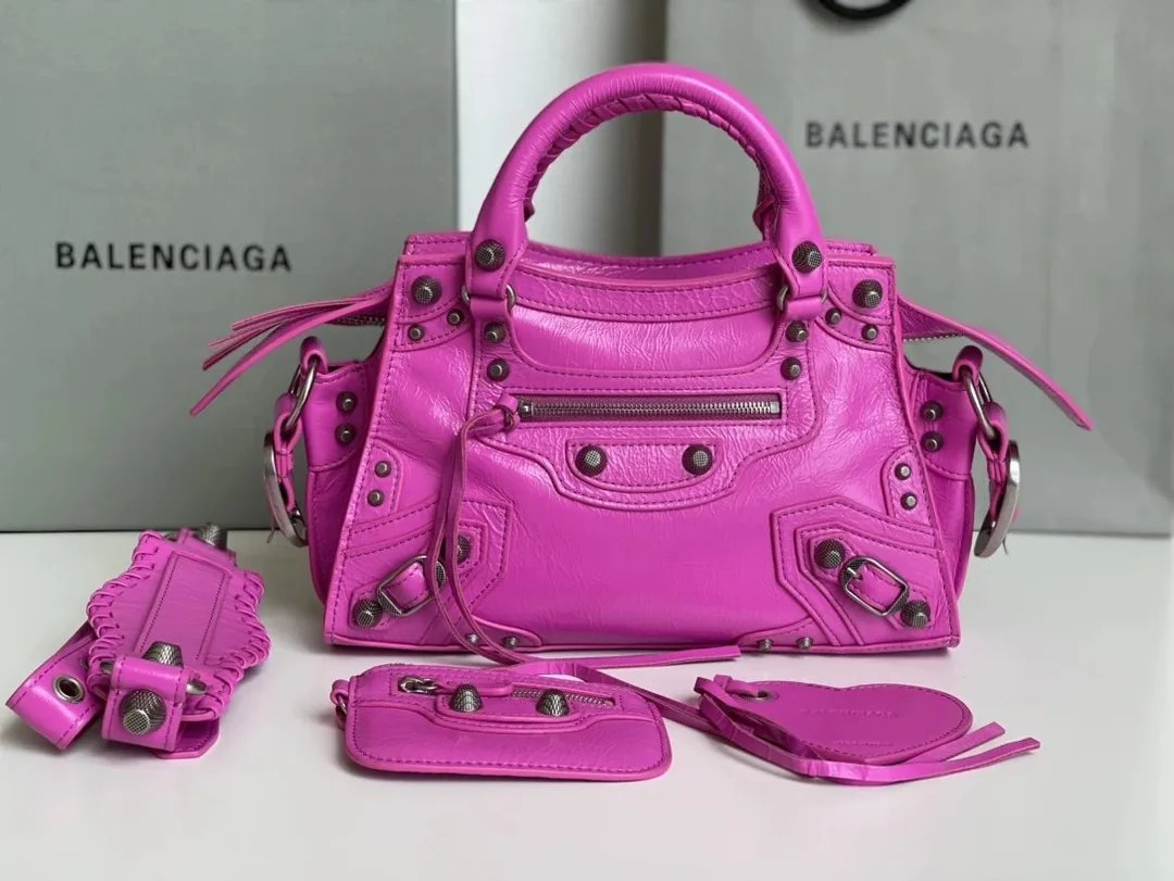 Balenciaga Neo Cagole Motorcycle Bag — QC