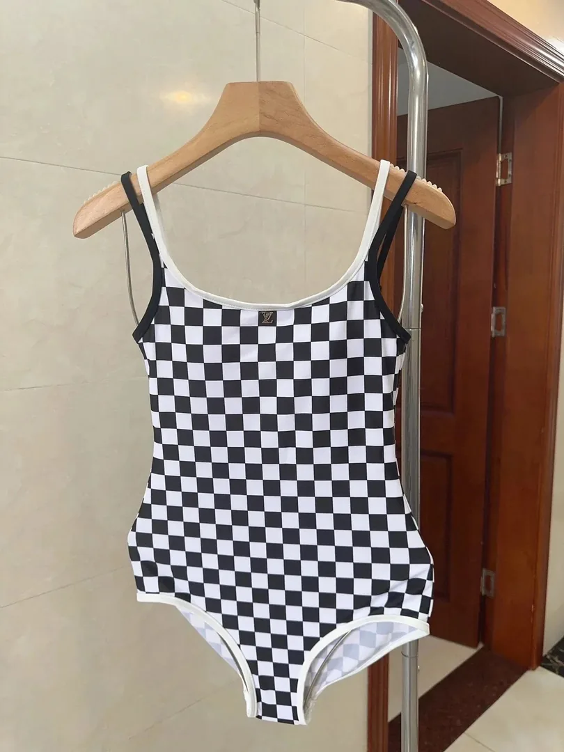 Swimsuit — QC