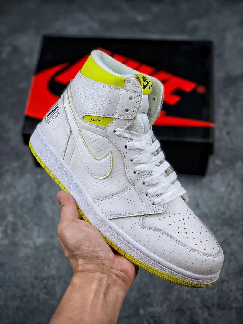 Air Jordan 1 High First Class Flight