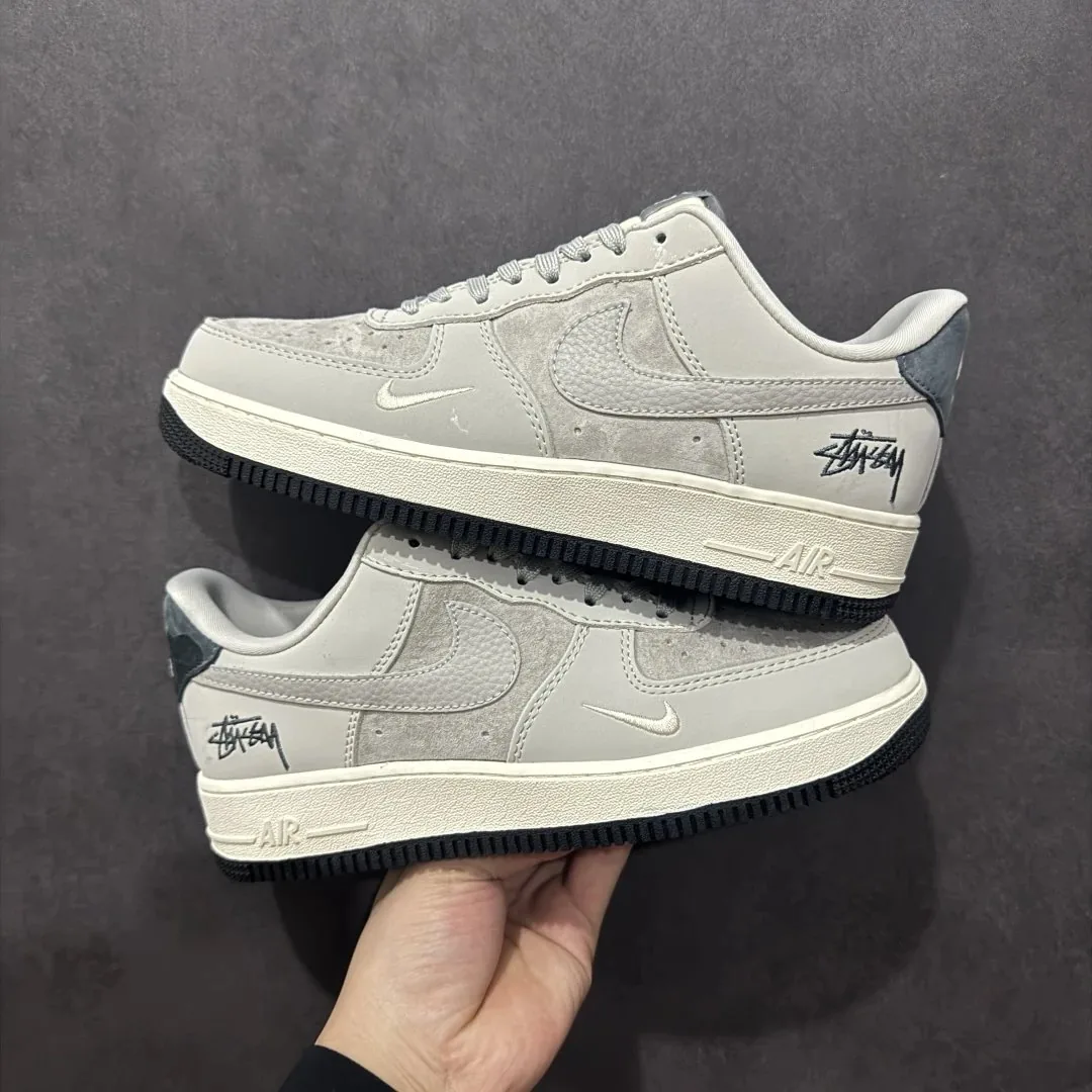 Nike Dunk Low Stussy Leather — Photo 13