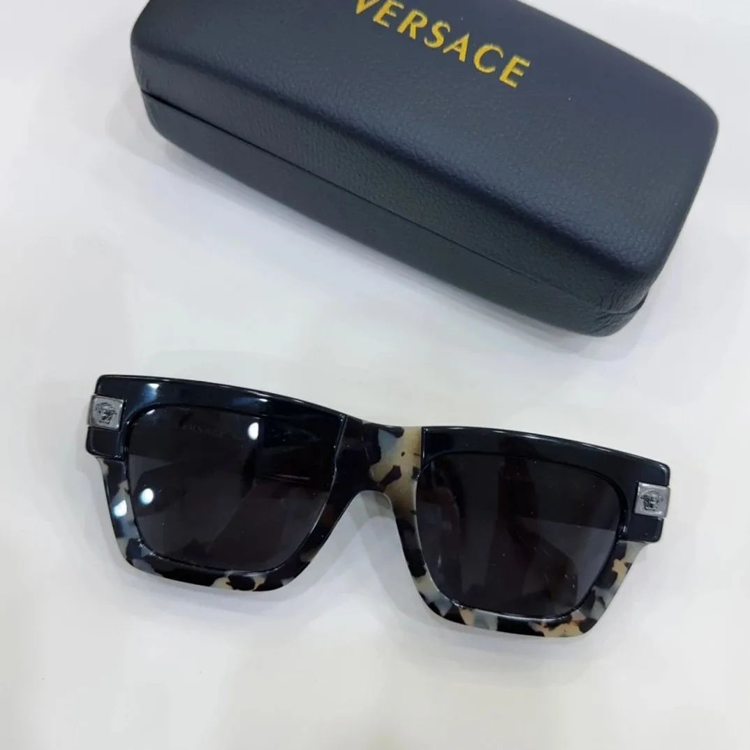 Versace Logo Square Sunglasses Black — Photo 5