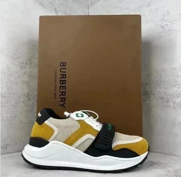 Burberry Low-Top Lace-Up Trainers — photo 3