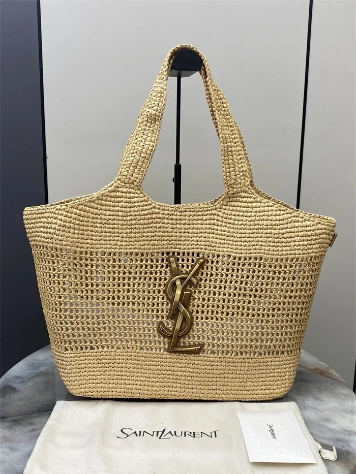 Saint Laurent Leather Shoulder Bag — QC