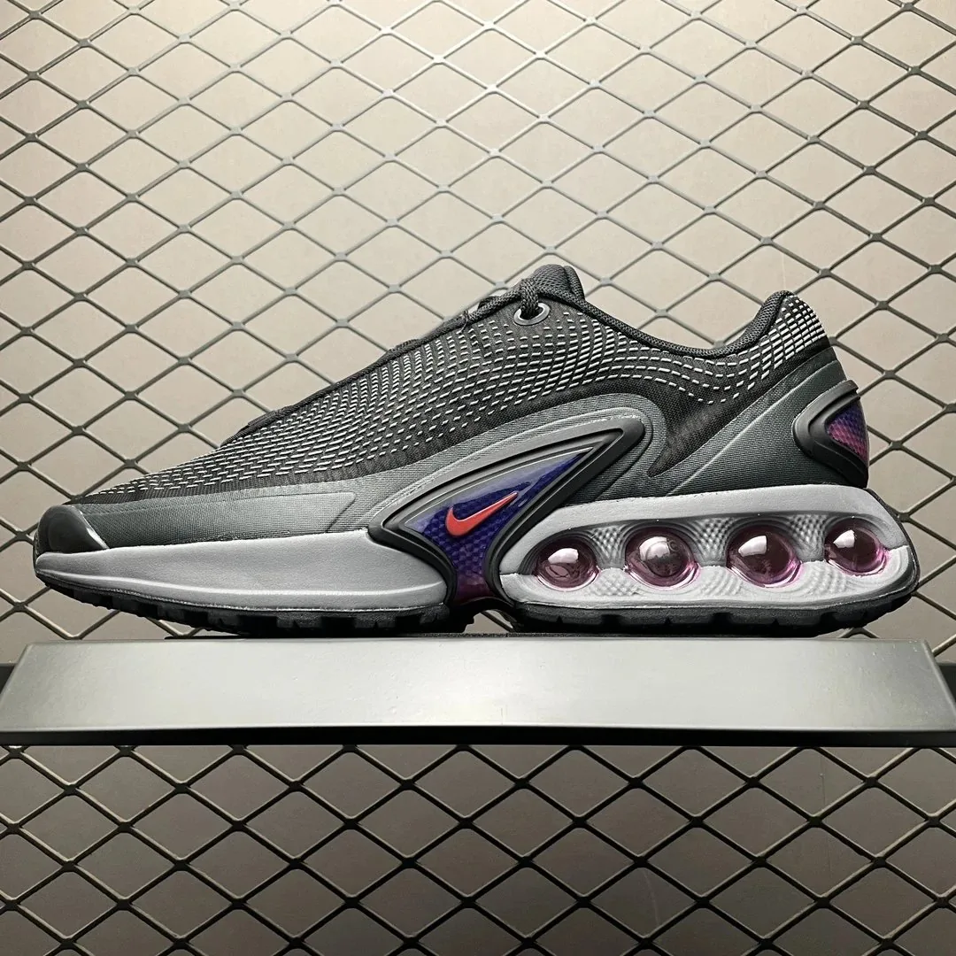 Nike Air Max Dn Solid Black Low-Top Trainers — QC