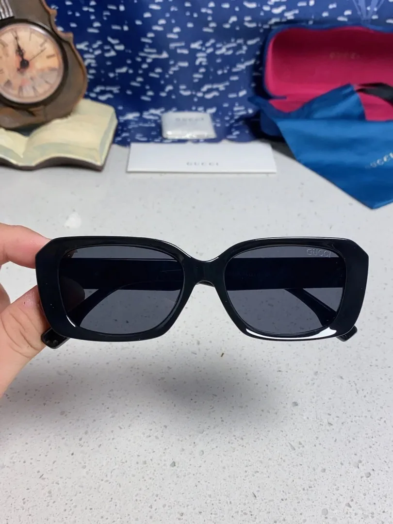 Accessory — Photo 4