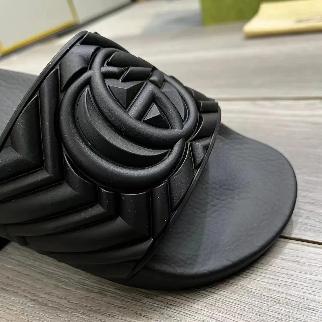 Gucci Double G Matelasse Rubber Slide Sandal — photo 4