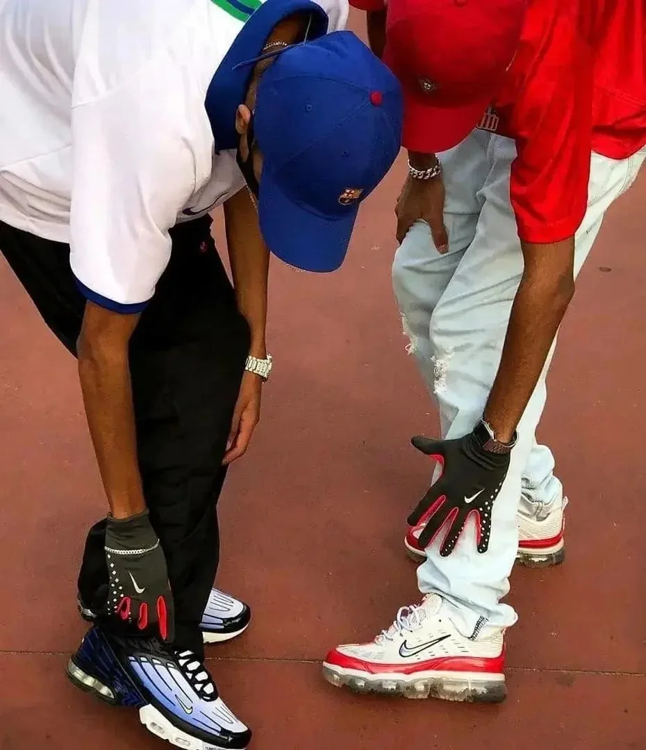 Nike Air Max Plus 3 Runners — Photo 9