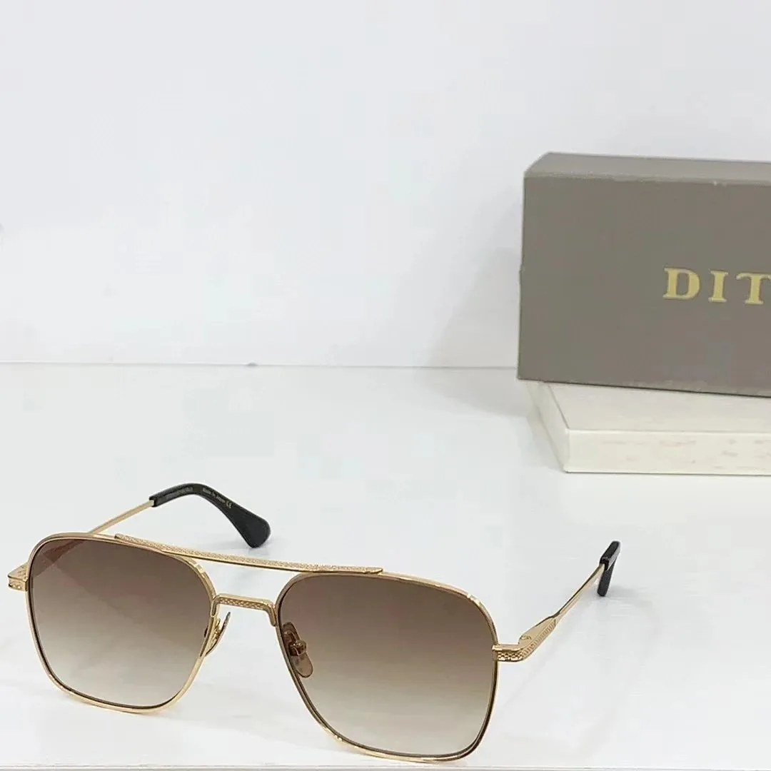 Dita Sneakers — QC