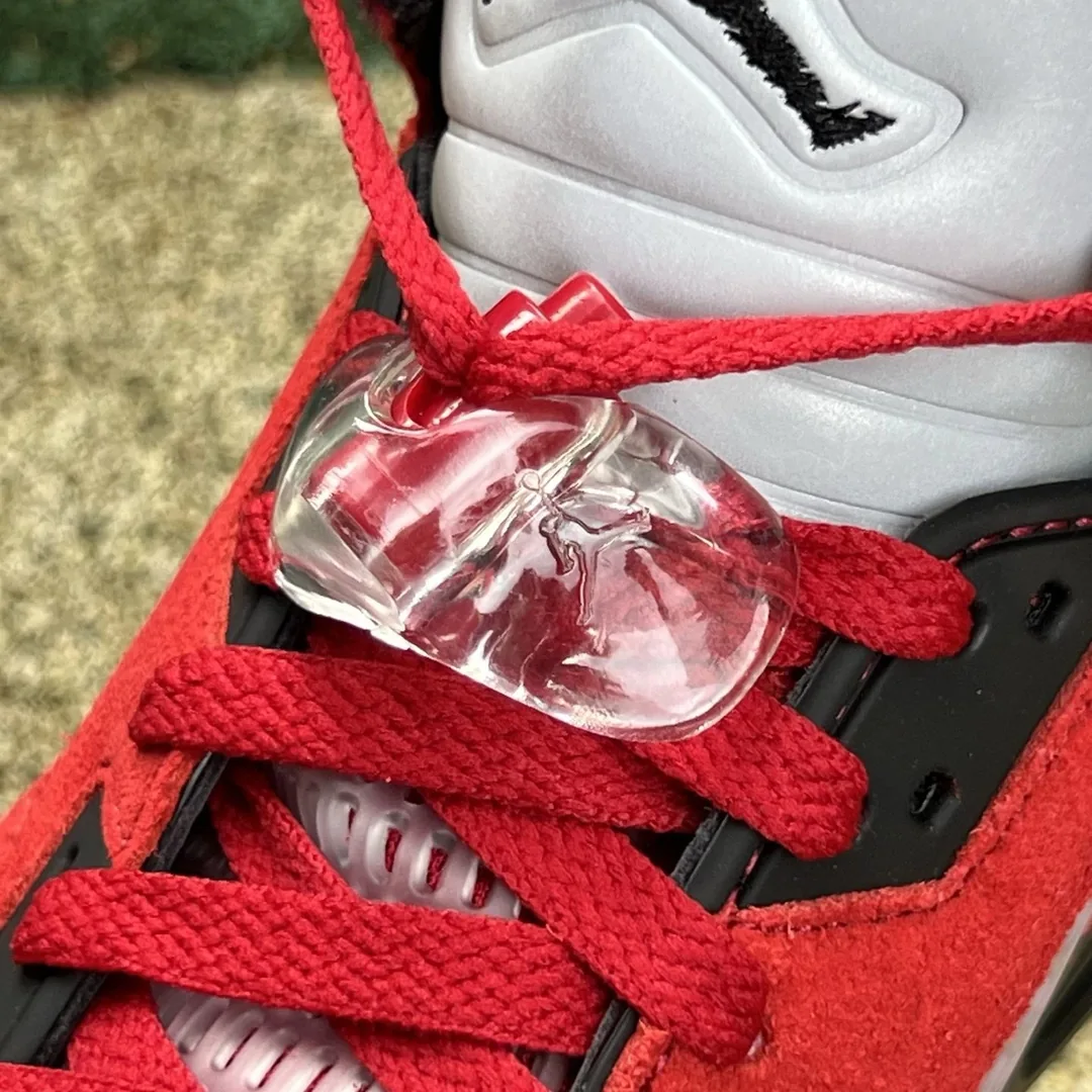 Air Jordan 5 Raging Bull — photo 2