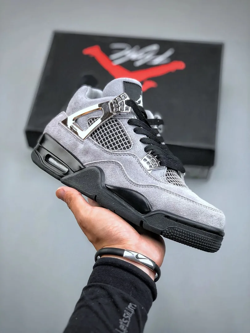 Air Jordan 4 Frozen Moments — photo 2