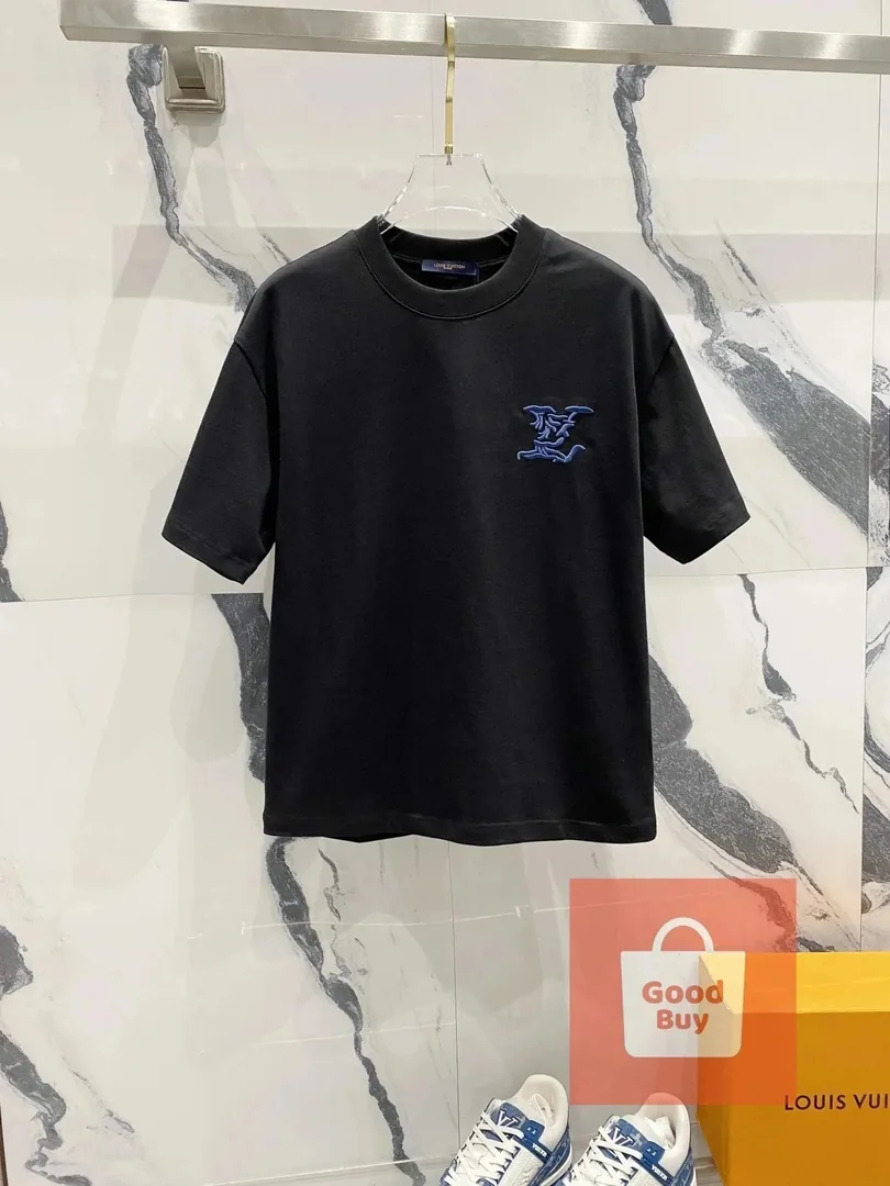 Louis Vuitton Monogram Print T-Shirt Collection — Photo 15