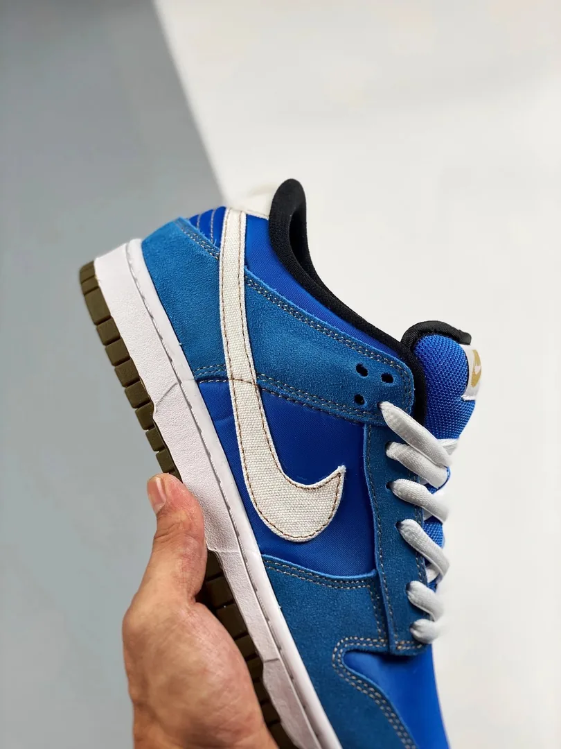 Nike SB Dunk Low Blue Chun-Li Print Sneakers — QC