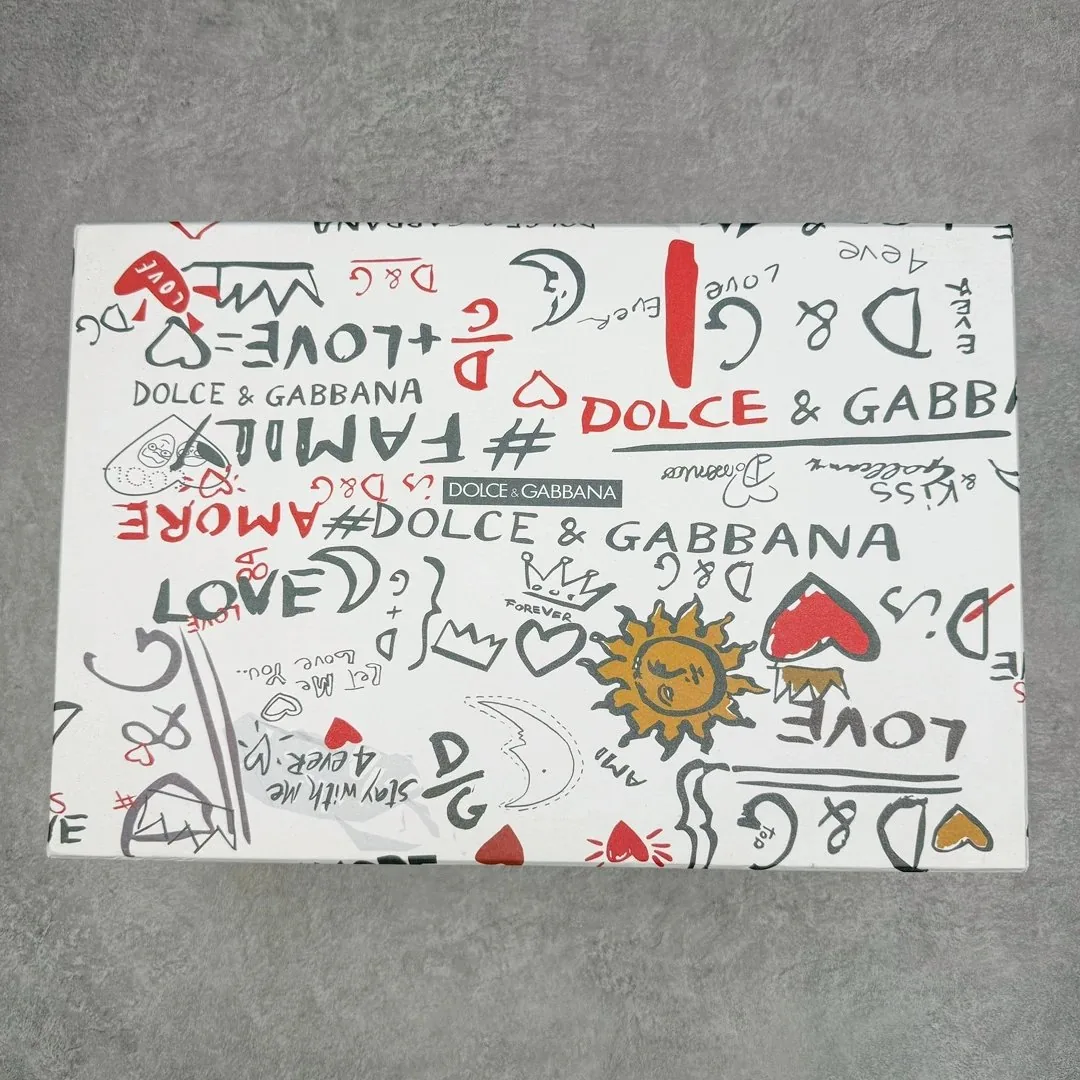 Dolce & Gabbana & Retro Low-Top Sneakers — QC