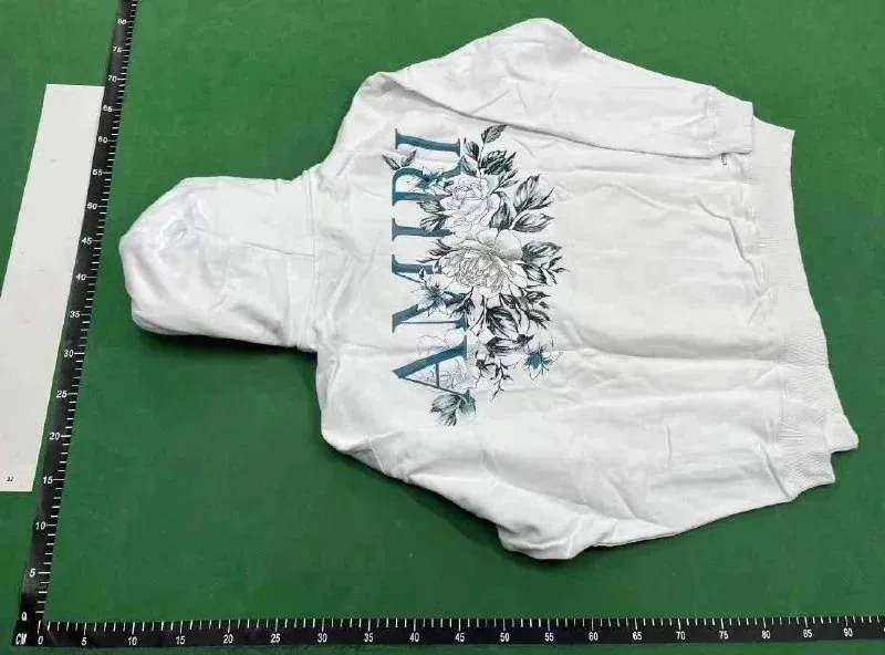 Pullover Hoodie — Photo 4