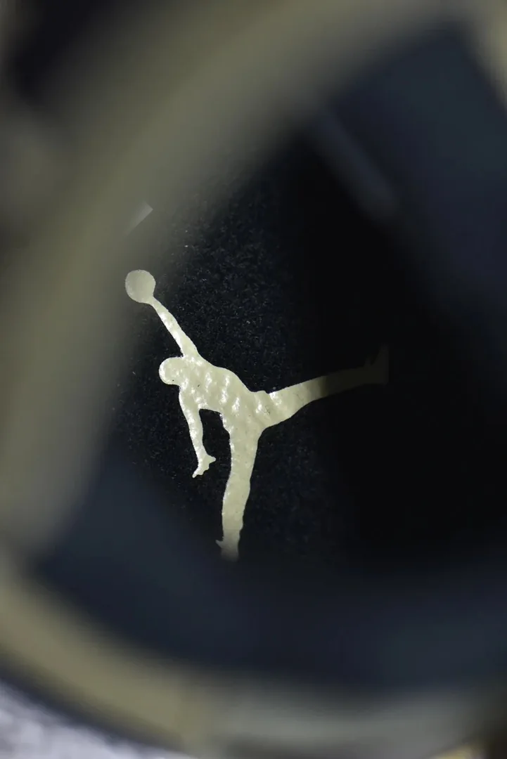Air Jordan 4 Olive Canvas — Photo 14