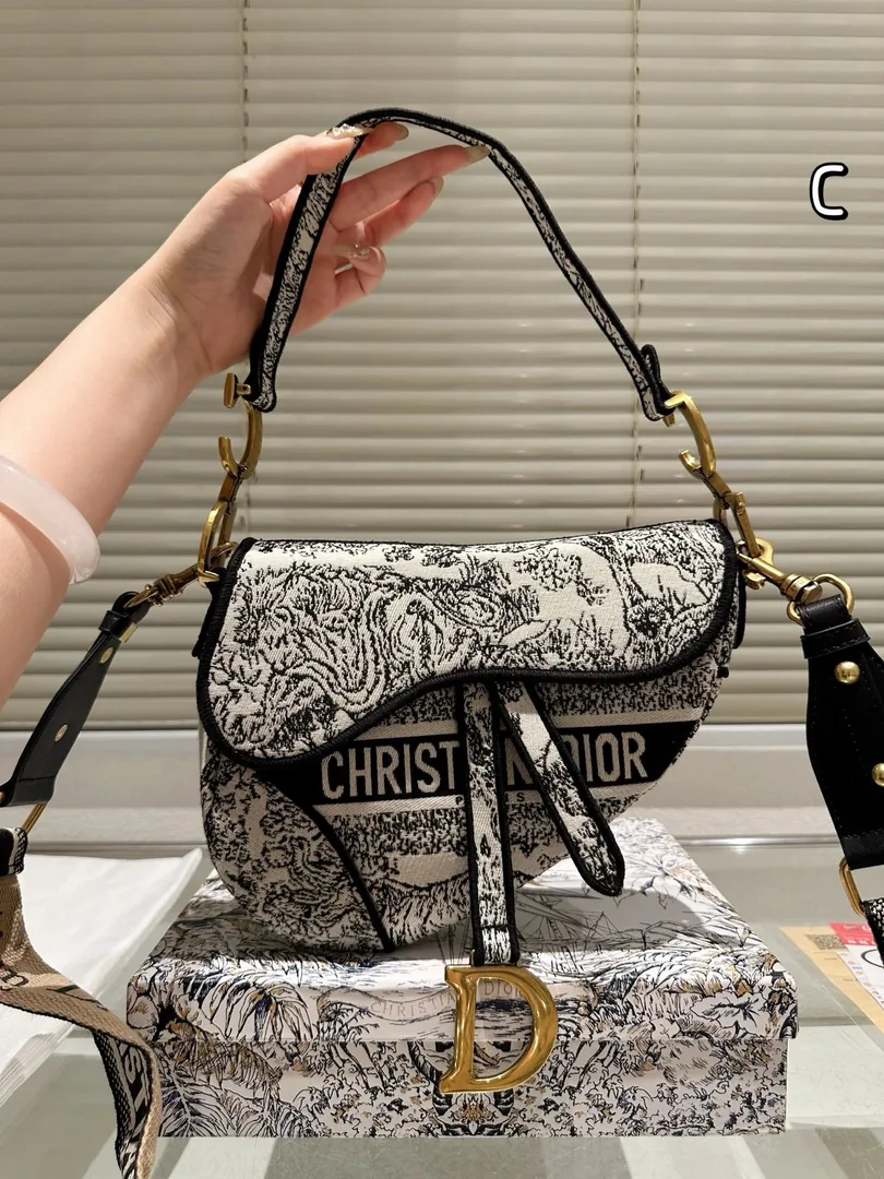 Dior Saddle Bag — photo 12