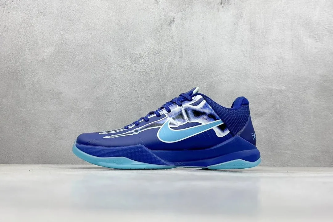 Nike Kobe 5 Basketball Shoes — Photo 12