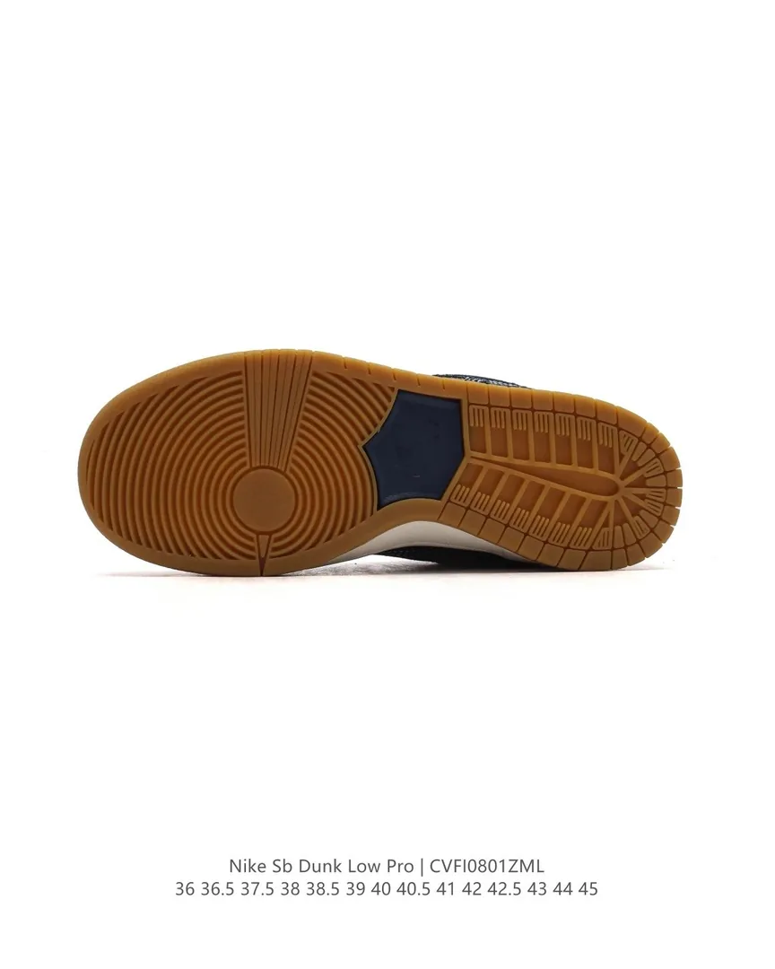 Nike Dunk Low Sashiko Stitched Sneakers — Photo 10
