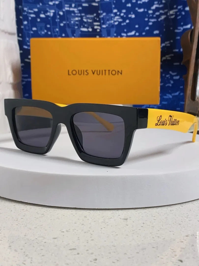 New Season Accessory — Photo 14