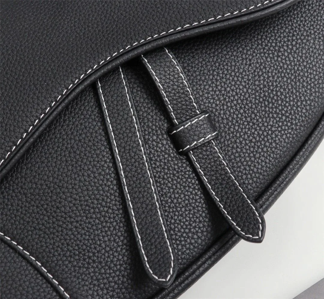 Dior Saddle Grained Leather Crossbody Bag — photo 11