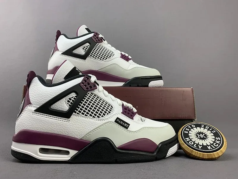 Jordan 4 Brown Retro Trainers — photo 12