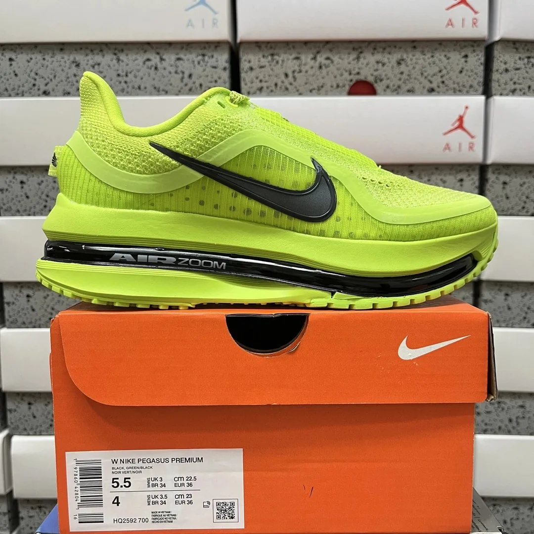 Nike Pegasus Premium Running Shoes — photo 12