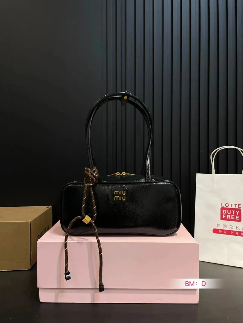 Bag Collection — QC