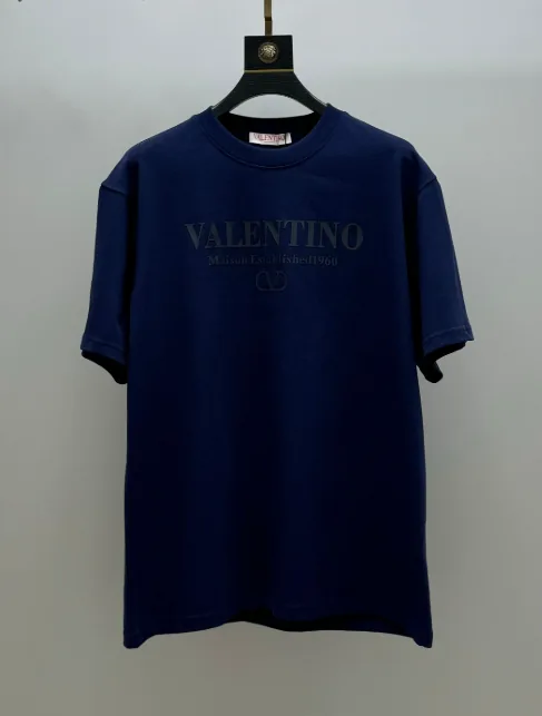 Short-Sleeve Tee — Photo 15