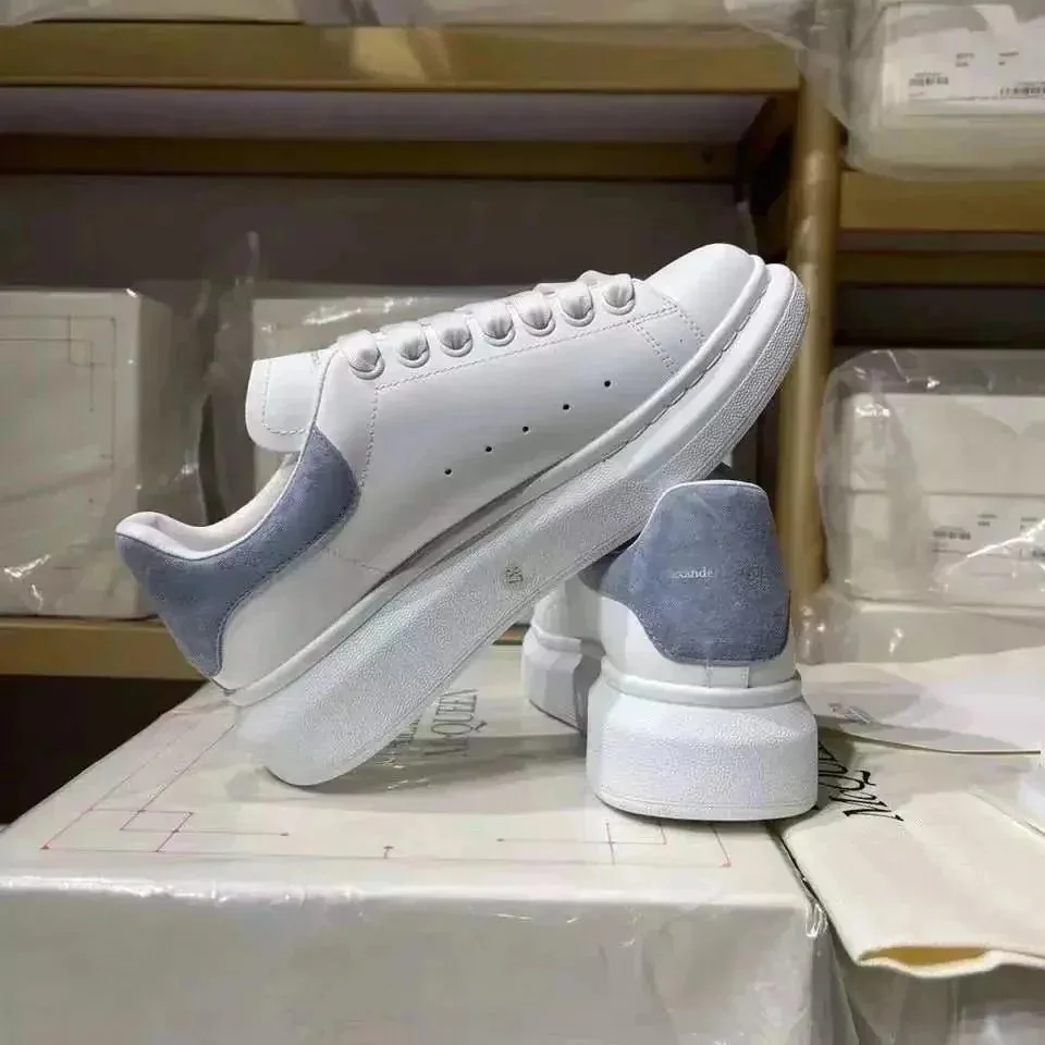 Alexander McQueen Oversized Sneaker Sneakers — photo 5