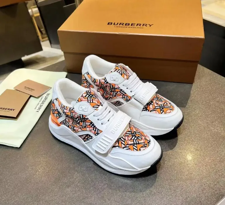 Burberry Sneakers — photo 12