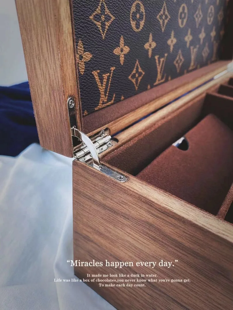 Louis Vuitton Monogram Jewelry Box — Photo 7